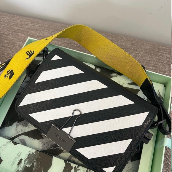 Off white Diagonal Flap Bag - Picture 3 of 7